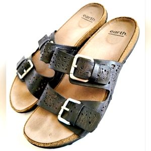Earth Sand Antigua Women's Perforated Genuine Leather Slide Sandals Black US 9.5